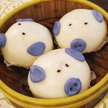 Ming Dynasty - Steamed Piggy Bun ($5.55) - Cantonese Near Me - Sacramento, California Ming Dynasty - Steamed Piggy Bun ($5.55) - Cantonese Near Me - Sacramento, California
