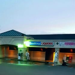 Pershing Liquors - Pressure washing day