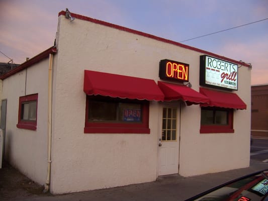 Robert's Grill by null