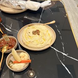 Gold Apricott - The hummus was very good
