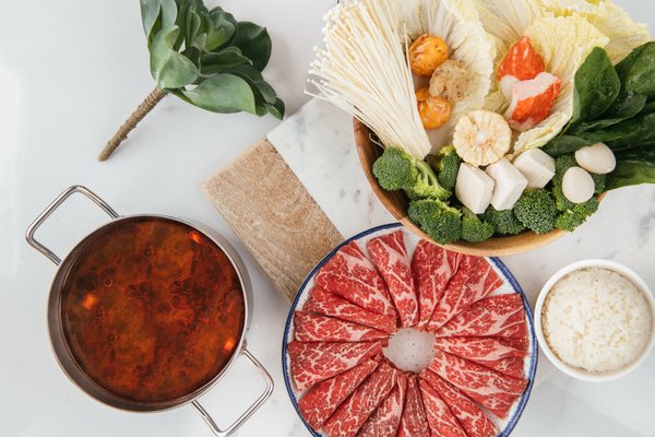 Mumu Hot Pot by null