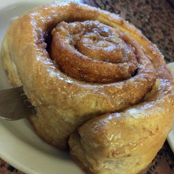 Blue Bonnet Cafe - Cinnamon roll - Desserts Near Me - Marble Falls, Texas