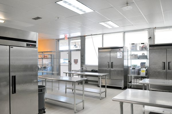 Manon's Shared Kitchen - Commercial Kitchen by null