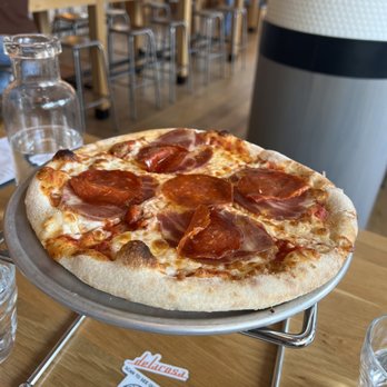Delarosa Bishop Ranch - Happy hour salami pizza - Pizza Near Me - San Ramon, California