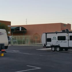 Roadrunner RV Rental