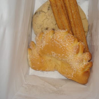 La Esperanza Bakery - Churro/ Pan Dulce/ Chocolate Chip Cookie - Bakeries Near Me - Sacramento, California