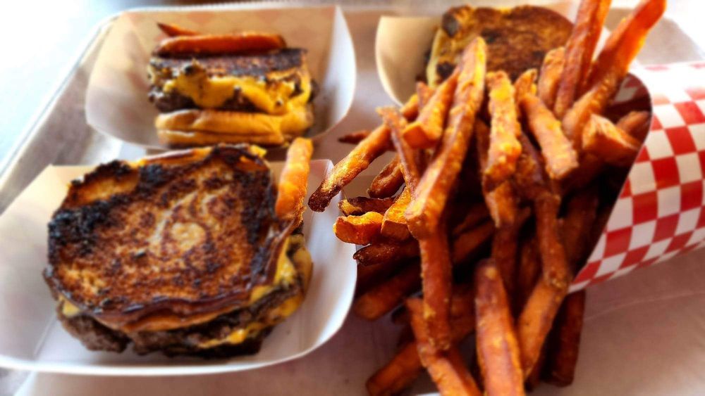 SLIDER JOE’S Updated October 2024 90 Photos & 155 Reviews 189 N