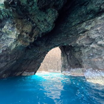 Na Pali Experience - Na Pali cave - Boating Near Me - Kekaha, Hawaii