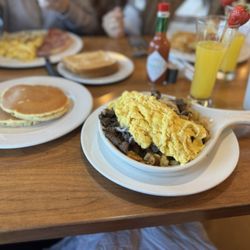 Brunch Cafe-Addison