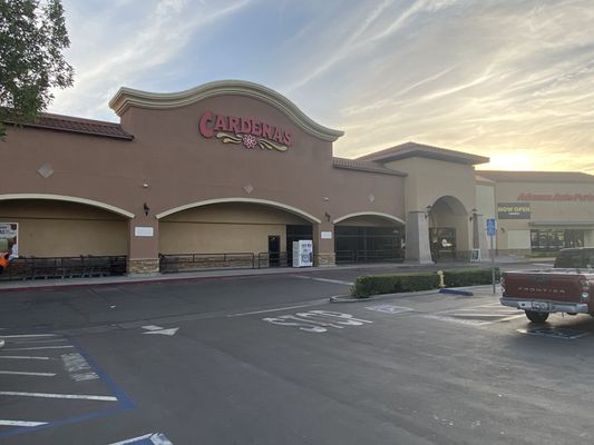 Los Altos Ranch Markets by null
