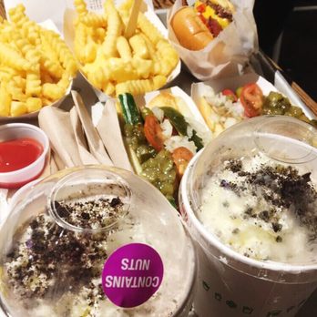 Shake Shack Upper West Side - Fast Food Near Me - New York, New York Shake Shack Upper West Side - Fast Food Near Me - New York, New York