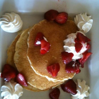 Flashback Diner & Coffeehouse - Pancakes with Strawberry Topping - Diners Near Me - Davie, Florida Flashback Diner & Coffeehouse - Pancakes with Strawberry Topping - Diners Near Me - Davie, Florida