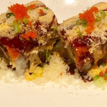 Mikado - Get you one of these Rock N Rolls. Deep fried crab meat avocado and spicy tuna. I came back like three years later to come eat this again. - Japanese Near Me - New York, New York Mikado - Get you one of these Rock N Rolls. Deep fried crab meat avocado and spicy tuna. I came back like three years later to come eat this again. - Japanese Near Me - New York, New York