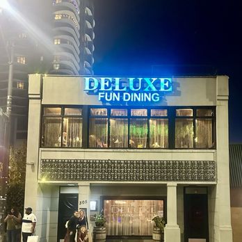 Deluxe Fun Dining - Bars Near Me - Charlotte, North Carolina Deluxe Fun Dining - Bars Near Me - Charlotte, North Carolina