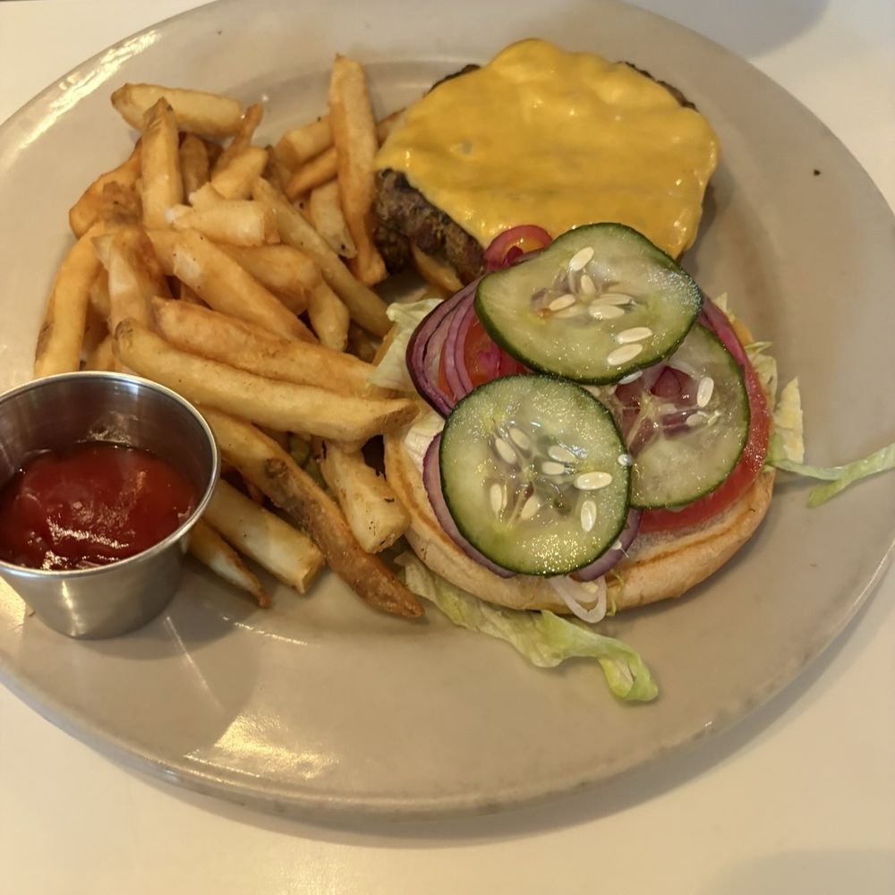 bellagreen - Burger - New American Near Me - The Woodlands, Texas