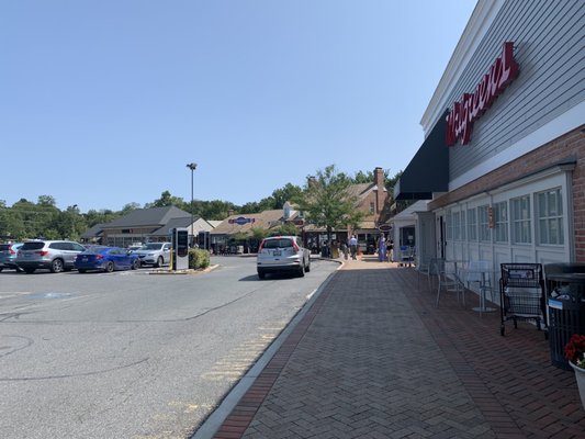 Potomac Village Shopping Center 9935 Falls Rd Potomac Md Electric Charging Station Mapquest Potomac Village Shopping Center 9935 Falls Rd Potomac Md Electric Charging Station Mapquest