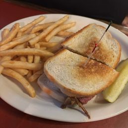 Prime Rib Sandwich Prime Rib Sandwich