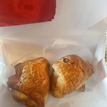Palmieri Cafe - Croissants - Desserts Near Me - Dallas, Texas