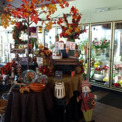 Thrifty Florist - Wow what a great store, perfect corner location at 23 Mile and van dyke. Laura is a great rep.