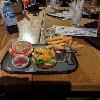 Rusty's at Blue - Barbeque Near Me - The Blue Mountains, Ontario