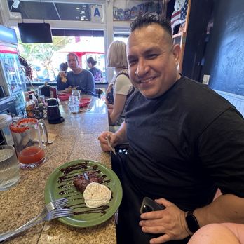 Night & Day Cafe - Birthday brownie - Beer Bar Near Me - Coronado, California Night & Day Cafe - Birthday brownie - Beer Bar Near Me - Coronado, California