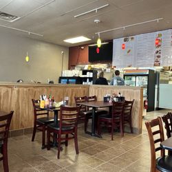Pho & Baguette - The dinning area were clean and organized