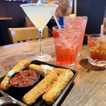 The Dugout Bar - Music Venues Near Me - Mahtomedi, Minnesota The Dugout Bar - Music Venues Near Me - Mahtomedi, Minnesota