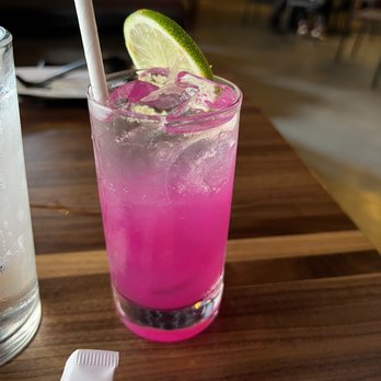 JINYA Ramen Bar - Arlington - Dragonfruit lemonade - Ramen Near Me - Arlington, Virginia JINYA Ramen Bar - Arlington - Dragonfruit lemonade - Ramen Near Me - Arlington, Virginia