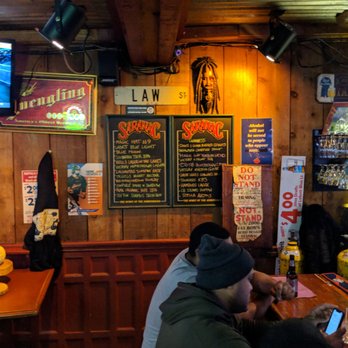 Fat Bob's Smokehouse - Beer list, decor (cont.), patrons - Barbeque Near Me - Buffalo, New York