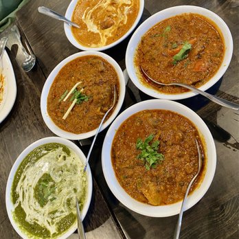 Royal Hyderabad - Saag Paneer, mutton curry, Chicken Vindaloo, butter chicken, eggplant curry - Indian Near Me - Albuquerque, New Mexico