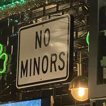 Iron Gate Bar - Bars Near Me - Wyandotte, Michigan