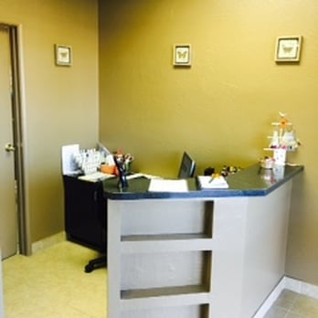 Monarch Salon & Spa - Front Desk - Hair Salons Near Me - Phoenix, Arizona