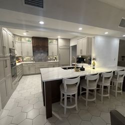 I-4 Kitchen Bath