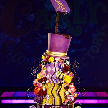 RL Cake Designs - a cake with a top hat - Custom Cakes Near Me