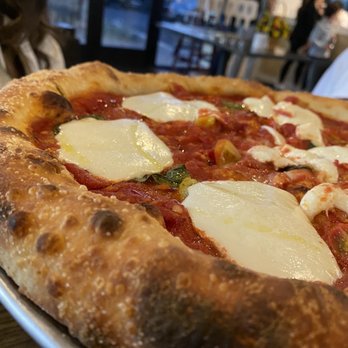 Old School Pizzeria - Regina Margherita. I wish there was more noticeable amount of fresh basil; this was just a whisper. - Pizza Near Me - Las Vegas, Nevada Old School Pizzeria - Regina Margherita. I wish there was more noticeable amount of fresh basil; this was just a whisper. - Pizza Near Me - Las Vegas, Nevada