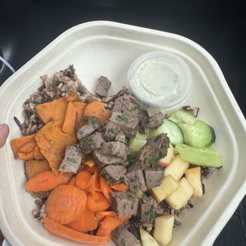sweetgreen - Healthy Salads, Wraps, and Bowls - Create your own plate - Salad Near Me - Tustin, California sweetgreen - Healthy Salads, Wraps, and Bowls - Create your own plate - Salad Near Me - Tustin, California