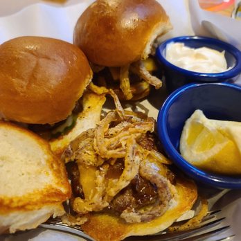 Islands Restaurant - Happy hour sliders - Burgers Near Me - Manhattan Beach, California