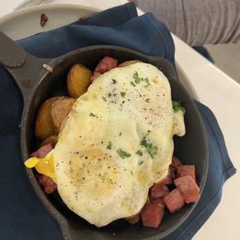 Host Utica - Egg skillet - American Near Me - Utica, Michigan Host Utica - Egg skillet - American Near Me - Utica, Michigan