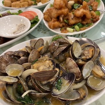 Seafood Cove 2 - Stir fry clams (front) - Dim Sum Near Me - Westminster, California