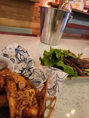 Sammuk thai restaurant by null