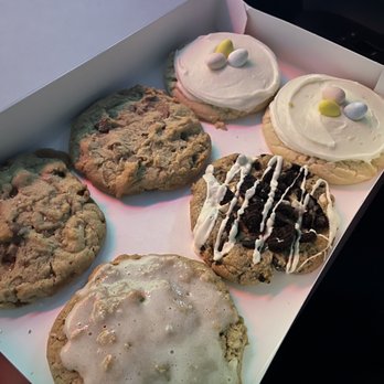 Crumbl - San Antonio - Bakeries Near Me - San Antonio, Texas