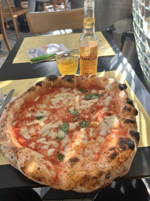 Disco Volante by null