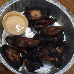 Scotty Bons Caribbean Grill - Jerk wings with scotty sauce
