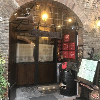 La Taverna di San Giuseppe - Entrance - Tuscan Near Me - Siena, SI La Taverna di San Giuseppe - Entrance - Tuscan Near Me - Siena, SI