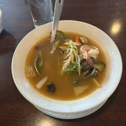 Sukhothai - Tom yam soup