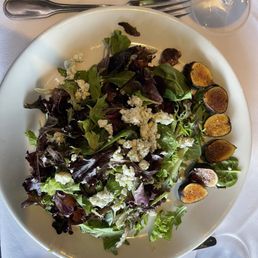 Toasted fig spring mix salad with cranberries, candied walnuts and vanilla fig balsamic dressing Toasted fig spring mix salad with cranberries, candied walnuts and vanilla fig balsamic dressing