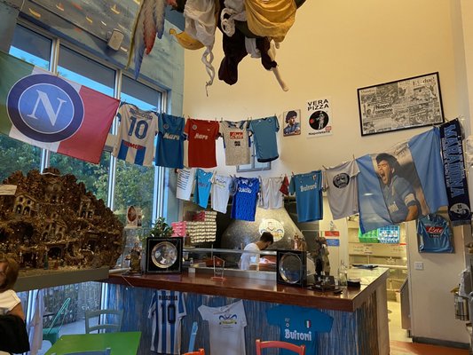 'O Munaciello MiMo District Neapolitan Pizza by null