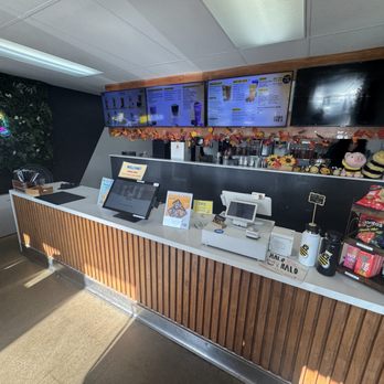Boba Bee - Interior - Bubble Tea Near Me - Lake Forest, California