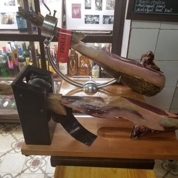 La Pineda - Spanish Near Me - Barcelona, B