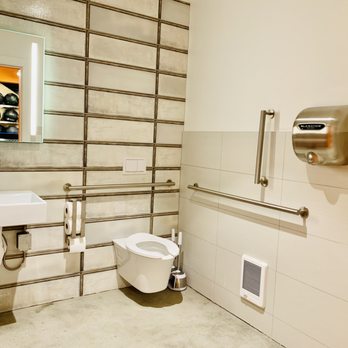 Experience Momentum - Gym restroom and showers - Physical Therapy Near Me - Seattle, Washington Experience Momentum - Gym restroom and showers - Physical Therapy Near Me - Seattle, Washington
